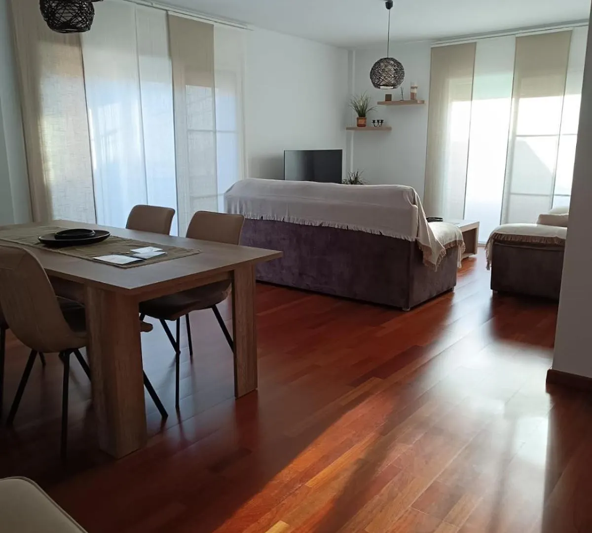 Apartamento Plaza de la Iglesia Deltebre